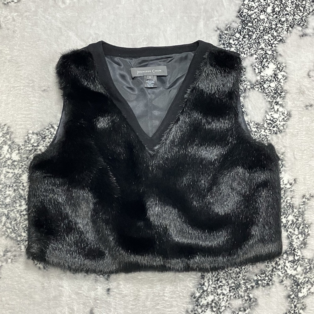 Jennifer Chun Faux Fur Vest Womens Size 8 Black Cropped Open Front Evening Layer